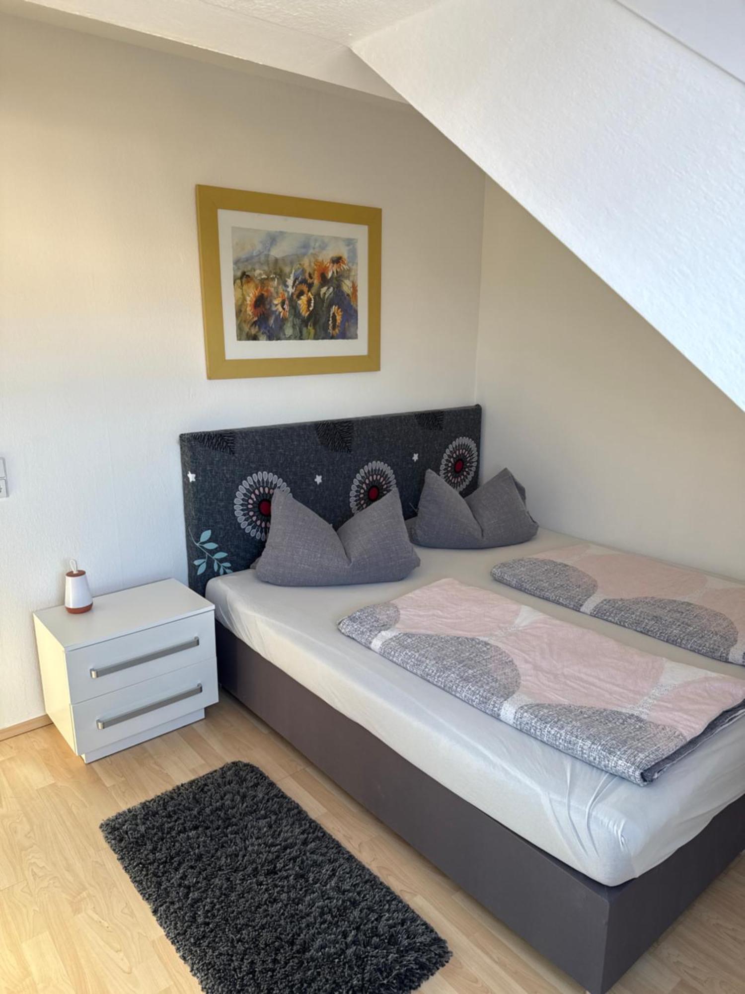 Kuschelige Dachgeschosswohnung Am Clarapark Лейпциг Экстерьер фото